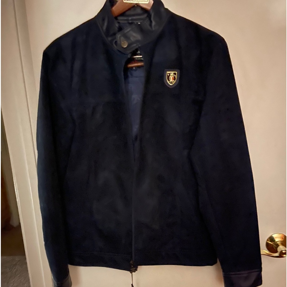 Men’s Navy Suede NEW jacket has zipper and snaps on arms, very classy looking!